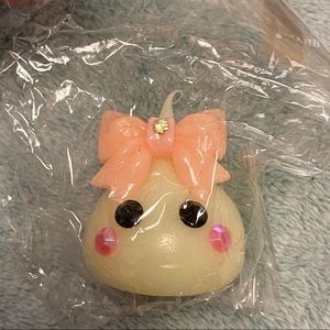 🐳 Japanese kawaii squishy cute dollop keychain with pink bow